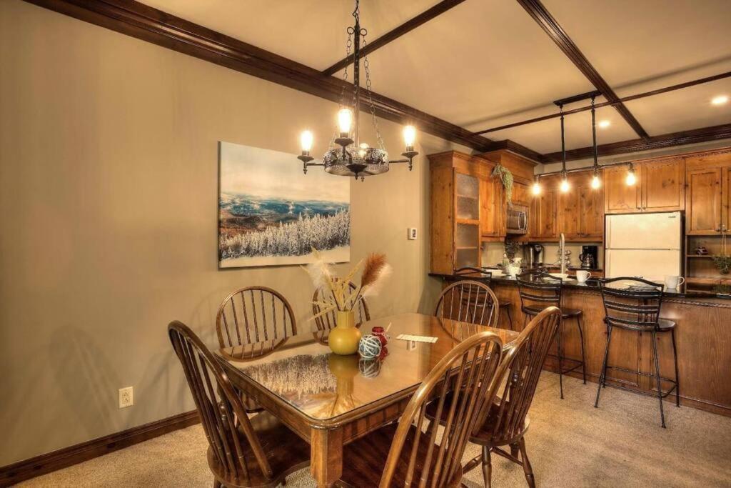 Les Manoirs Wpool & Hot Tub Near Village 110-7 Mont-Tremblant Exterior foto